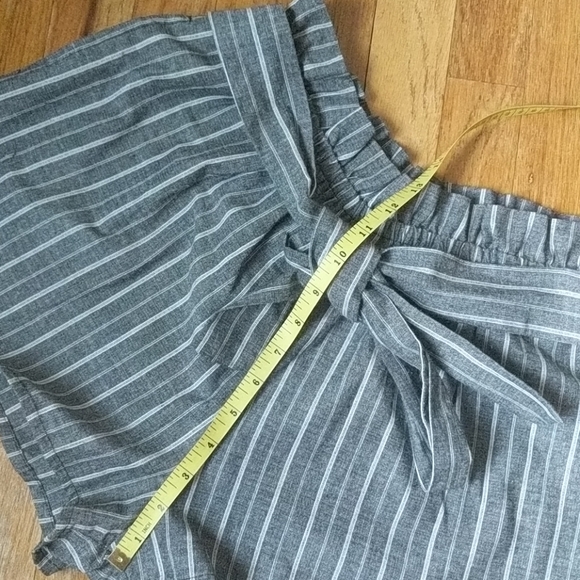 Striped Paperbag Shorts - Picture 7 of 8